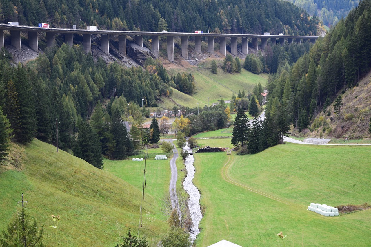 Der Konflikt mit Tirol weitet sich aus: Sektorale Fahrverbote für Speditionen